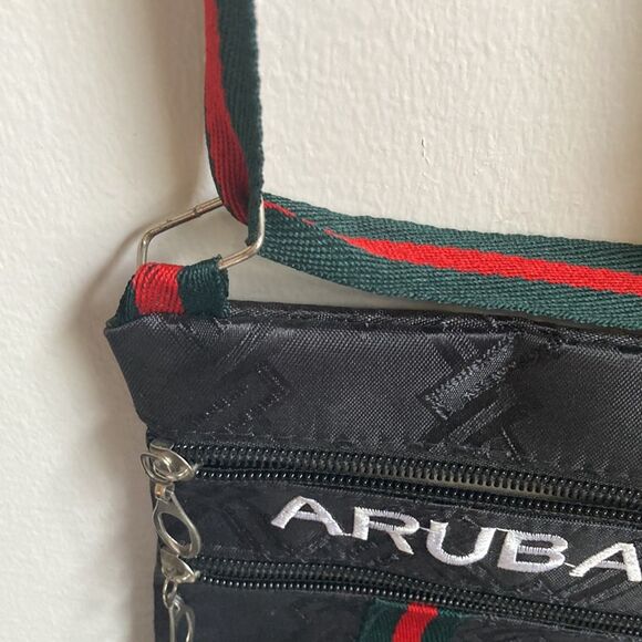 Aruba Vacation Crossbody Bag - Picture 4 of 9